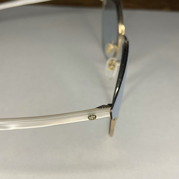 Gucci Round Style Light Blue Lens - Picture 4 of 7